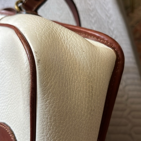 Coach cream pebbled leather shoulder bag - Picture 14 of 16